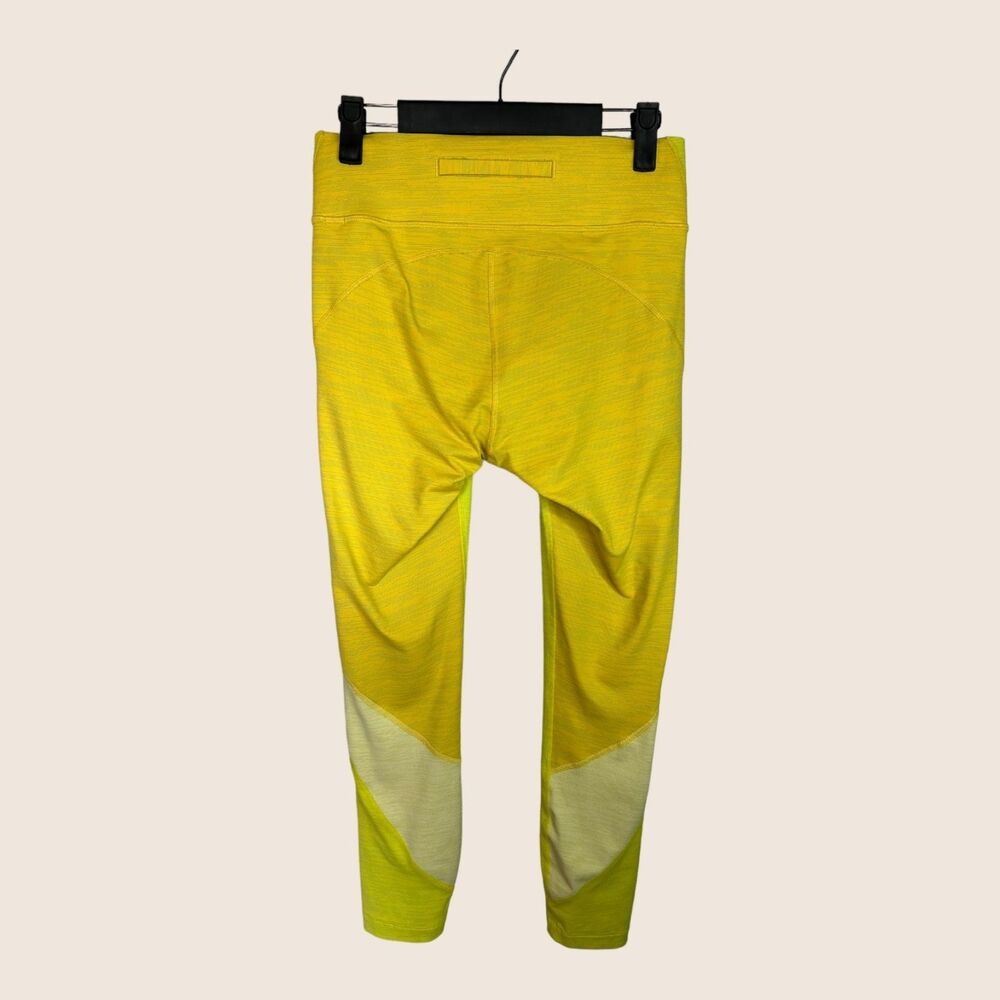 🥎 MEDIUM TECH SWEAT ZOOM 7/8 LEGGINGS NEON YELLOW COLOR BLOCK OUTDOOR VOICES - Picture 3 of 7